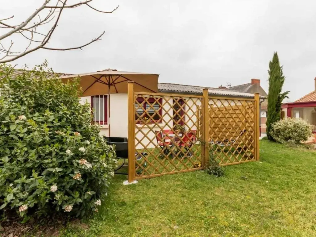 Gîte rénové avec terrasse et jardin à Clisson, proche gare, commerces, restaurants et vignoble nantais - FR-1-306-900