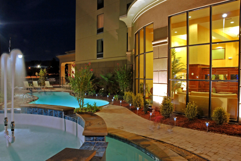 Hampton Inn & Suites Atlanta-Six Flags