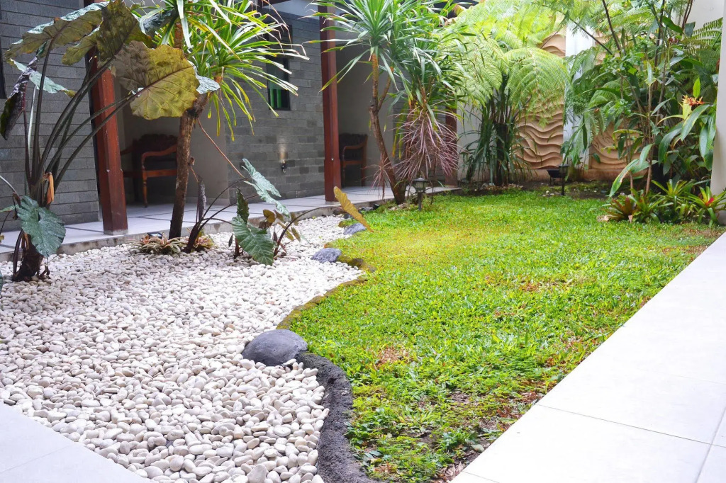 ZEN Rooms Olympic Garden