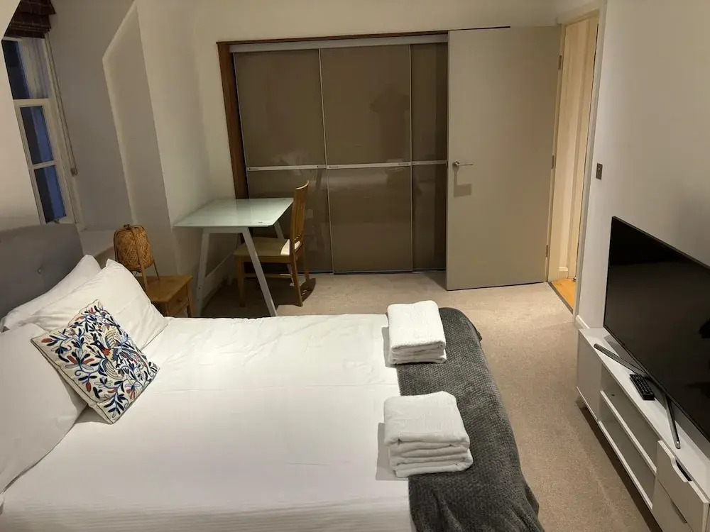 Executive Level Quartermile two Bedroom Apartment - Extremely Central