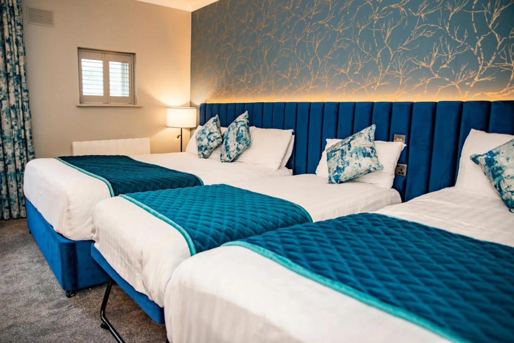 Riverside Park Hotel