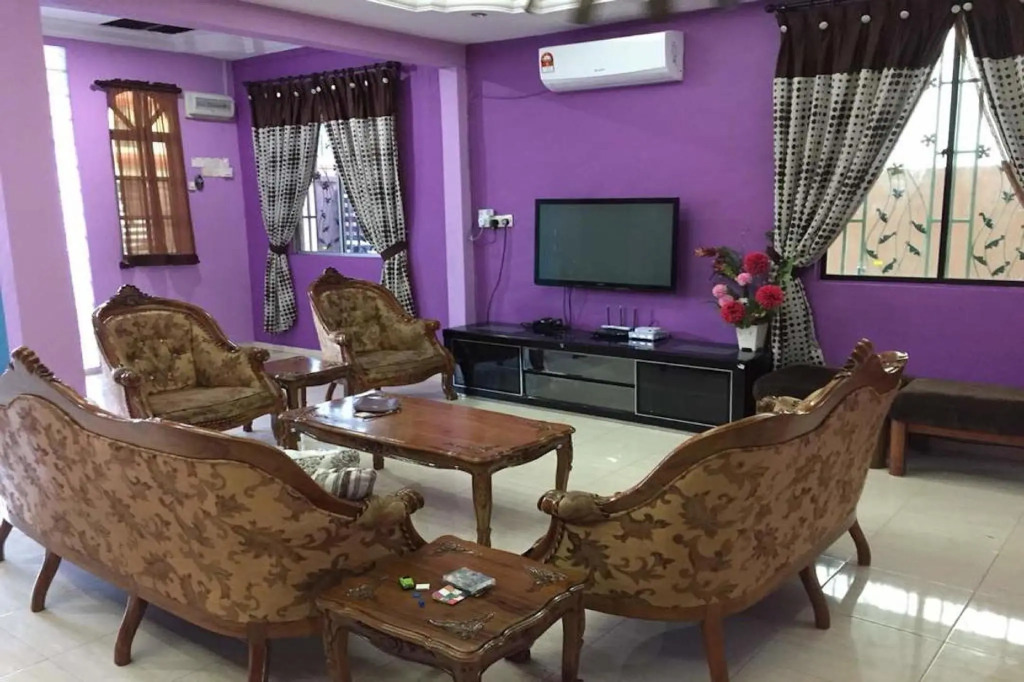 OYO 90214 Awani Homestay 1