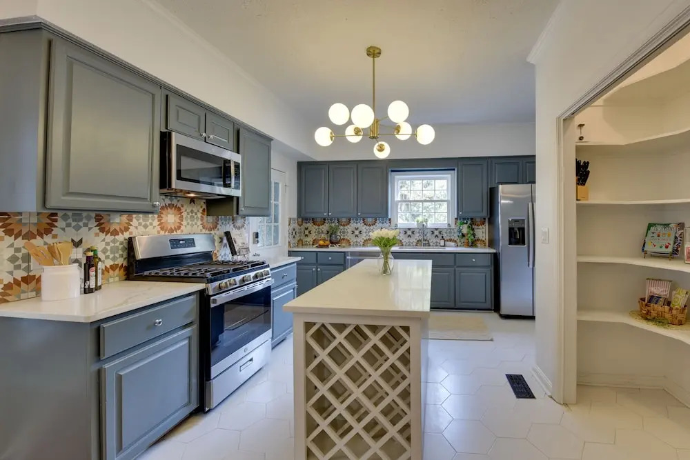 Chic Georgia Getaway w/ Pool & Deck, Near Beaches!