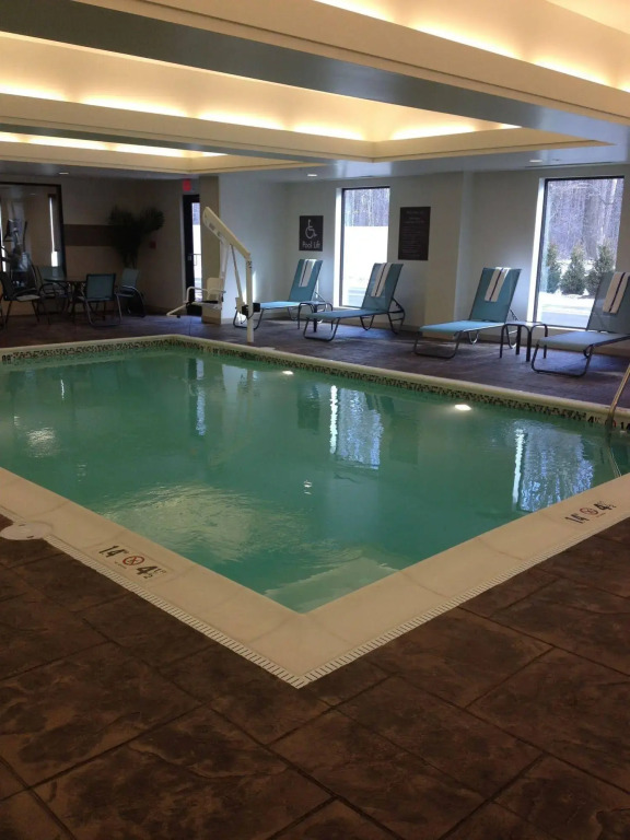 Comfort Suites Youngstown North