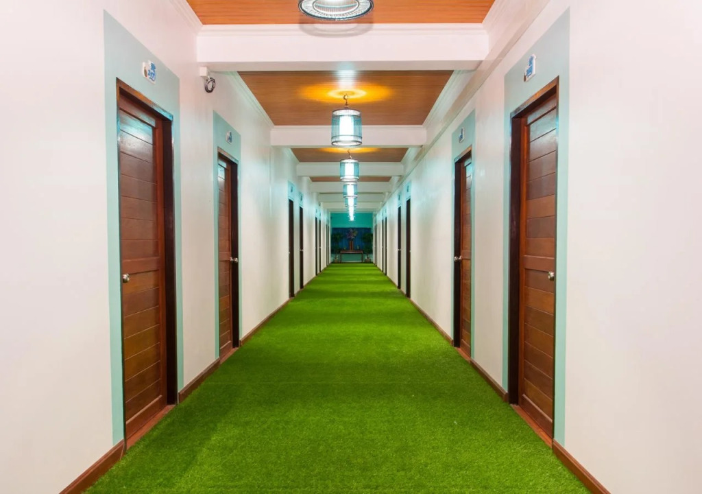 Aukotan Place
