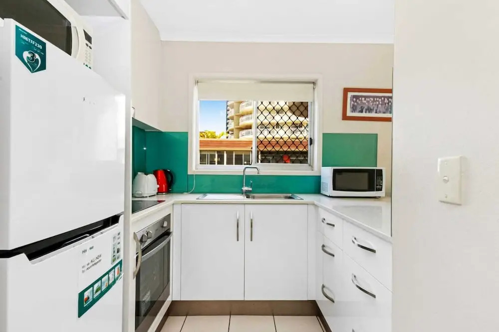 Superb 1 Bedroom Apartment Near the Beach