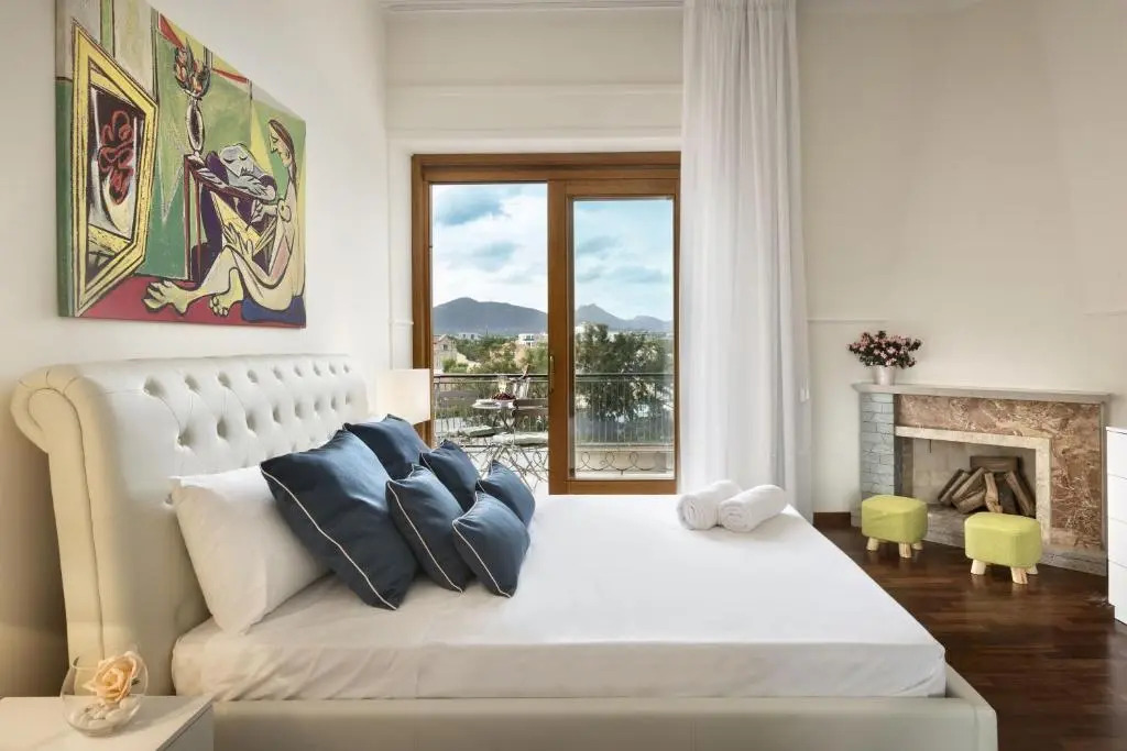 Central luxury rooms
