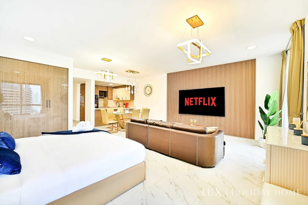LUX  The Murjan Sea View Suite