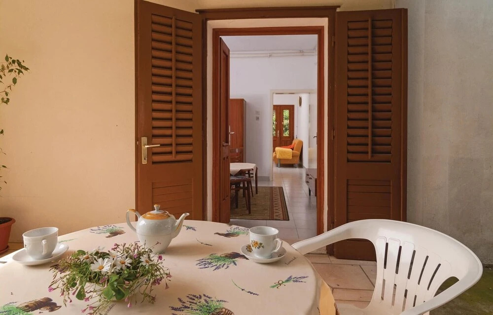 Amazing Apartment in Supetar With 1 Bedrooms and Wifi