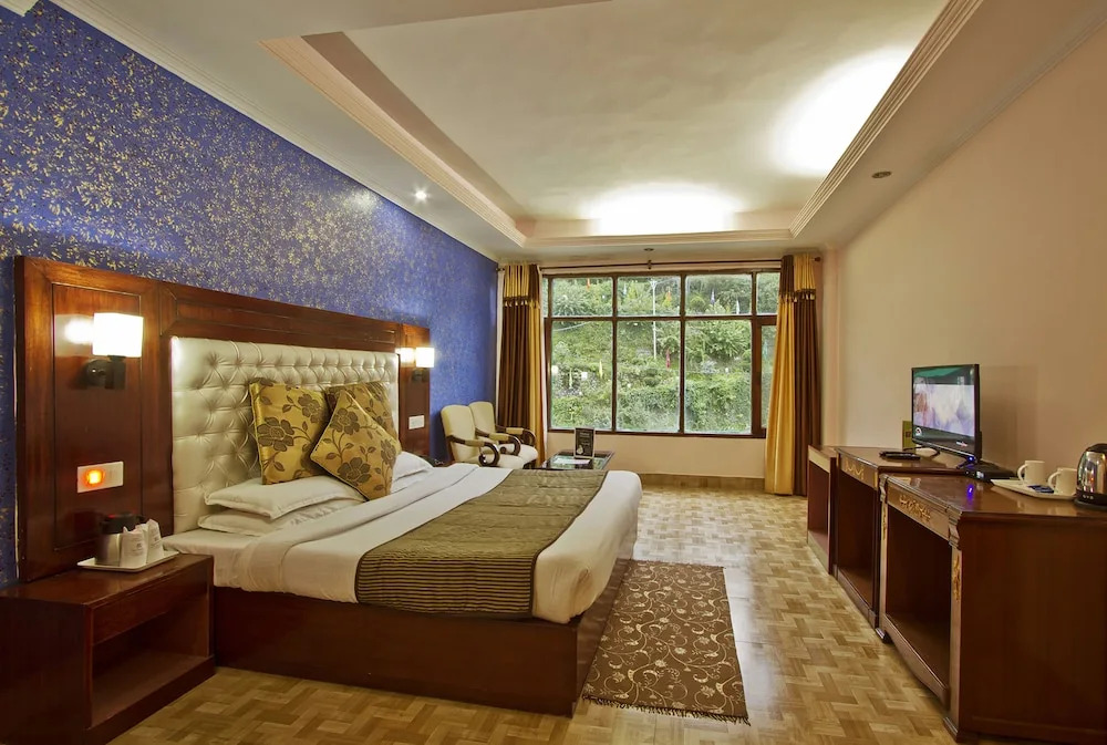 Royal Park Resort