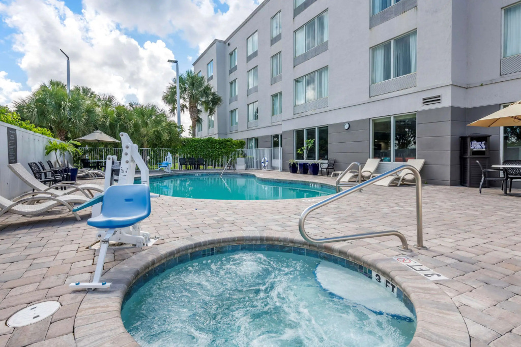 Comfort Suites Tamarac Sawgrass
