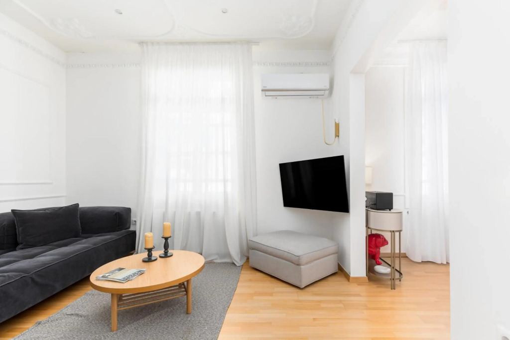 #Zoe: Lovely Penthouse by halu! Apartments