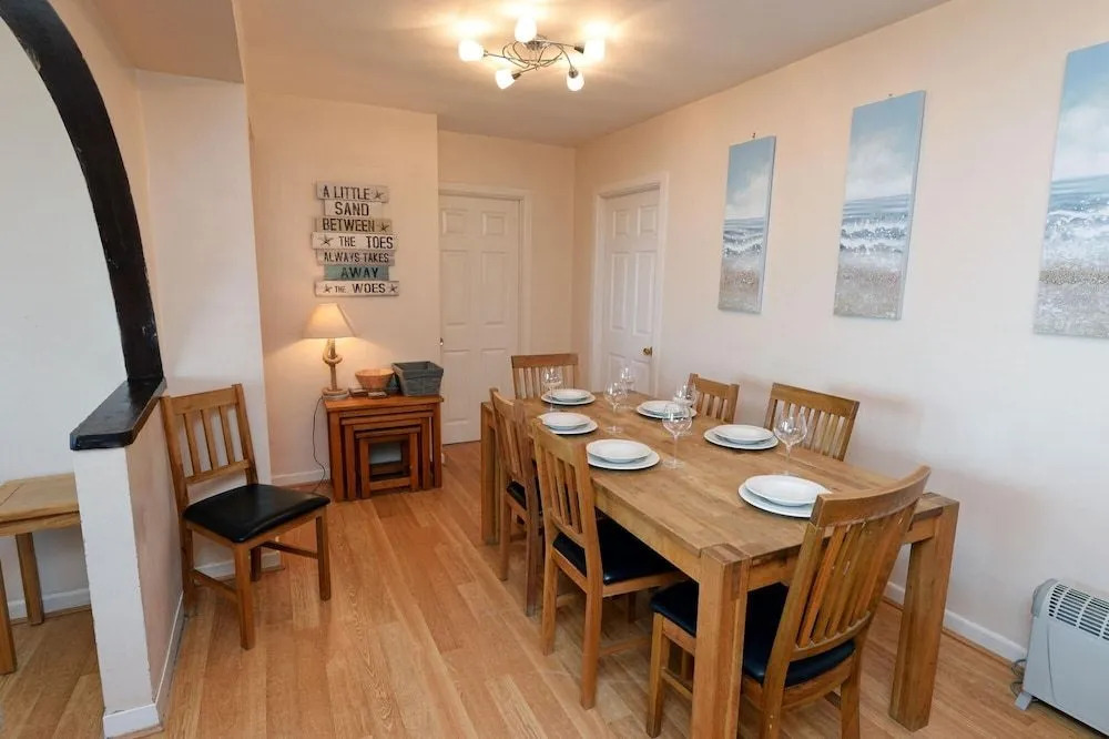 3 Bed in Saundersfoot oc-pw540a