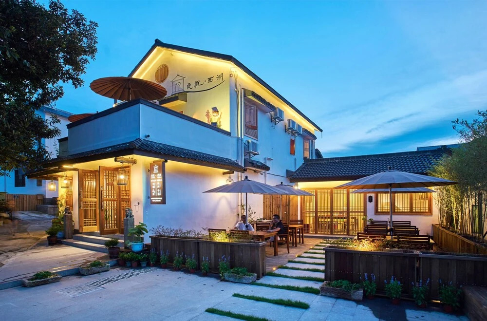Best Wishes Poetic Villa