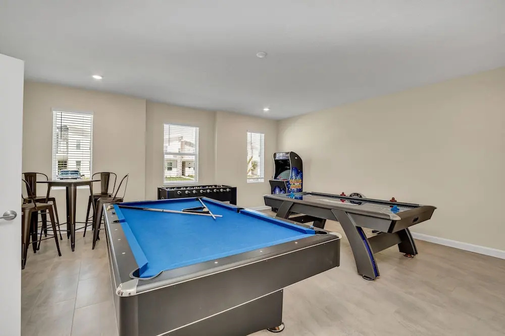 Storey Lake 9 BR Villa with Game Room