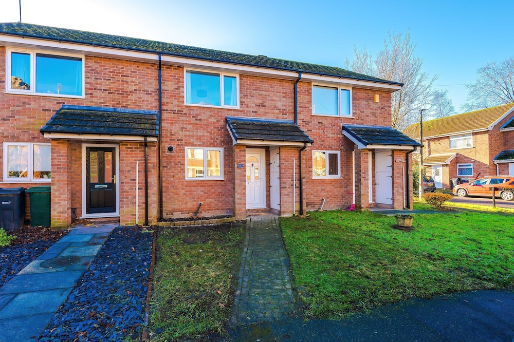 Gorgeous Home in Chester Sleeps 6 With Parking