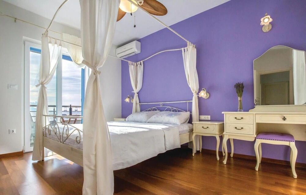 Four-Bedroom Holiday Home In Brist