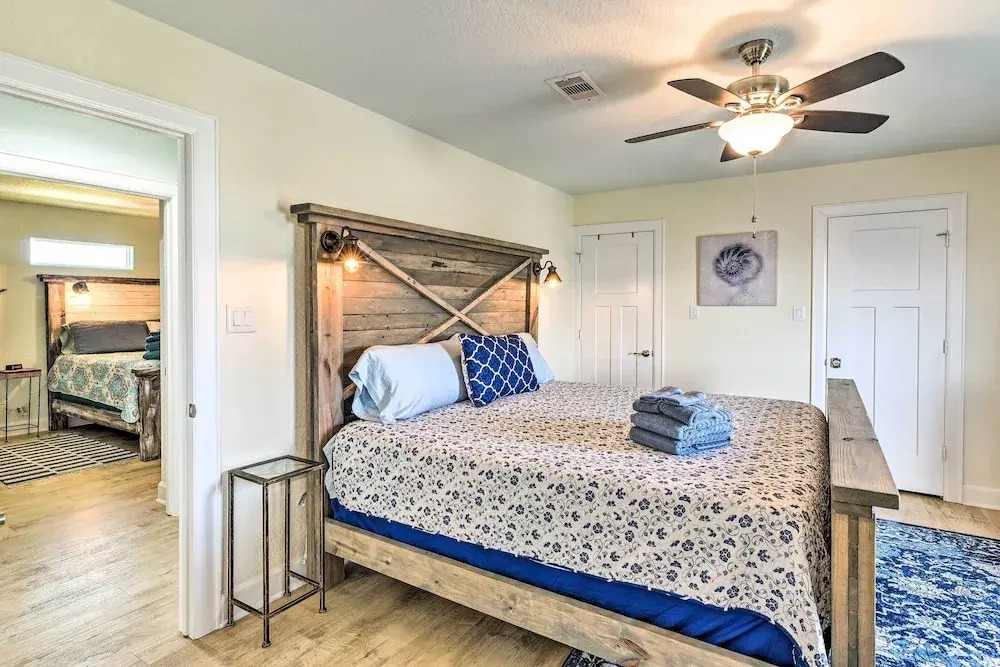Surfside Beach Home w/ Views, Steps to Shore!