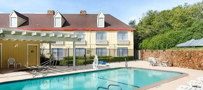 Red Lion Inn & Suites Auburn