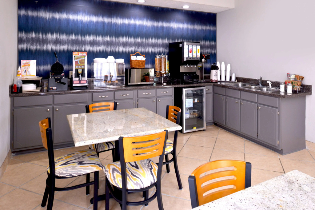 Americas Best Value Inn Monroeville