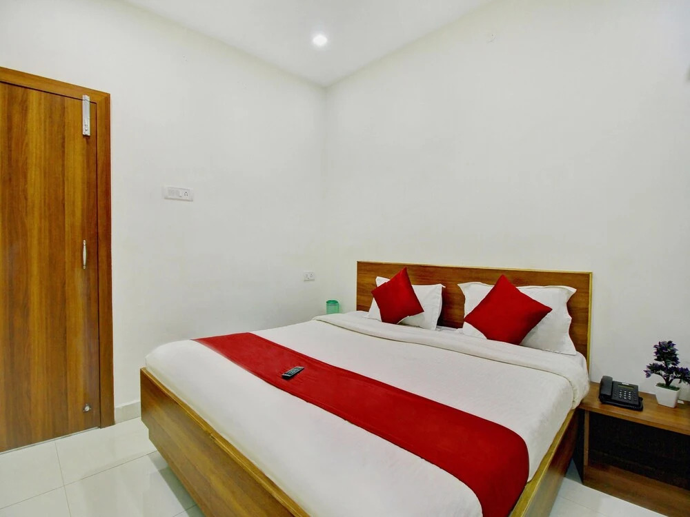 OYO 13400 Rose Flower Resort