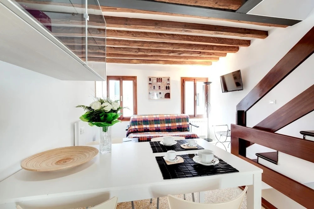 Piazzale Roma Venice Apartment