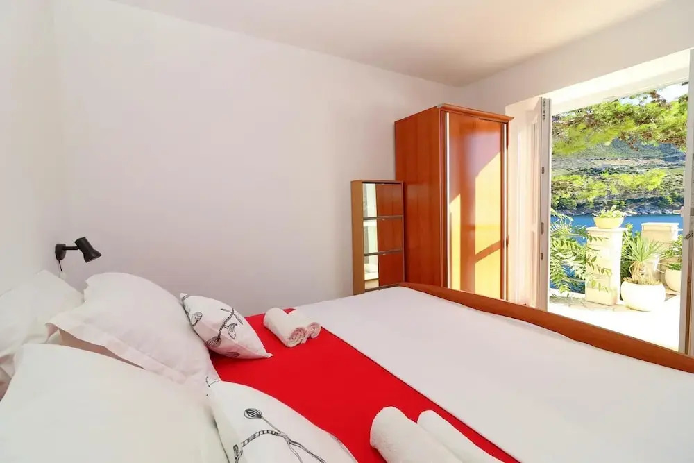 Villa Silencia - Two-bedroom Villa With Private Pool and Sea View ID Direct Booker 807