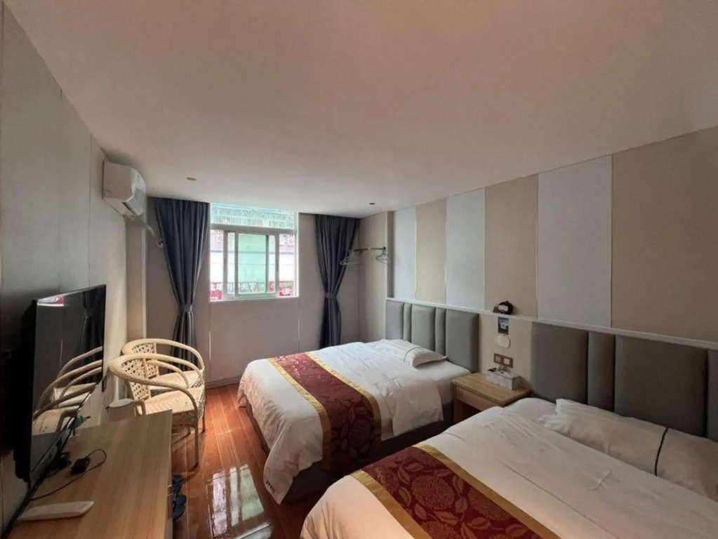 Jinhua Business Hotel (Shenzhen Yu Scenic Area Xianhu Botanical Garden)