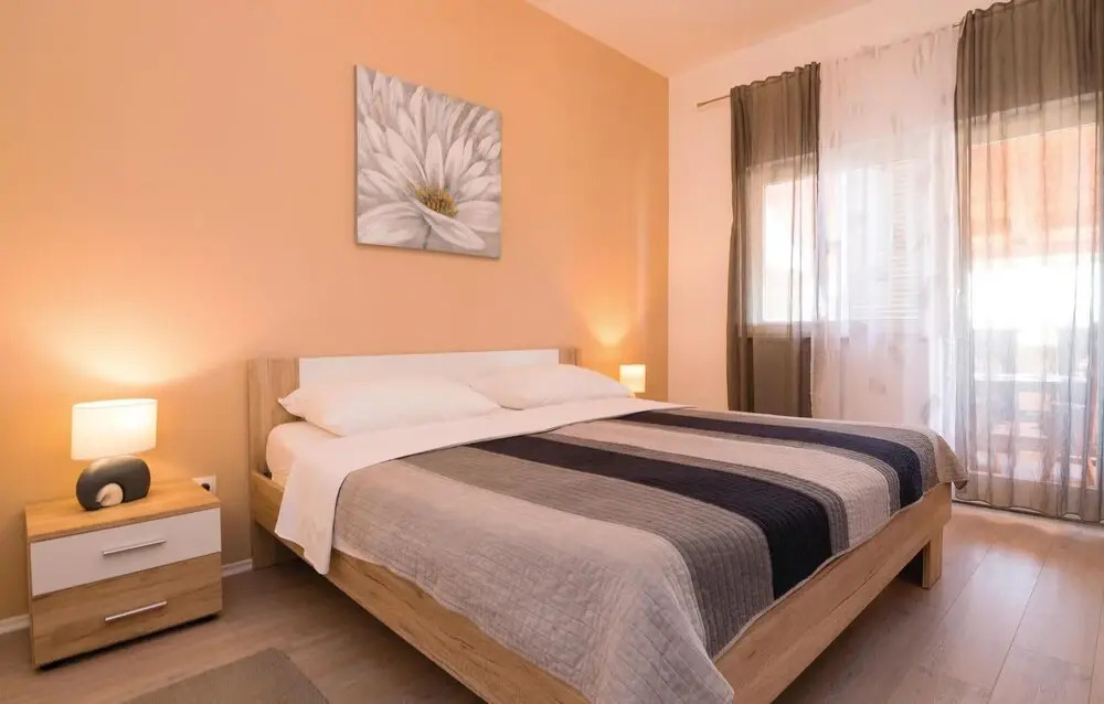 Awesome Home in Gorica With Wifi and 5 Bedrooms