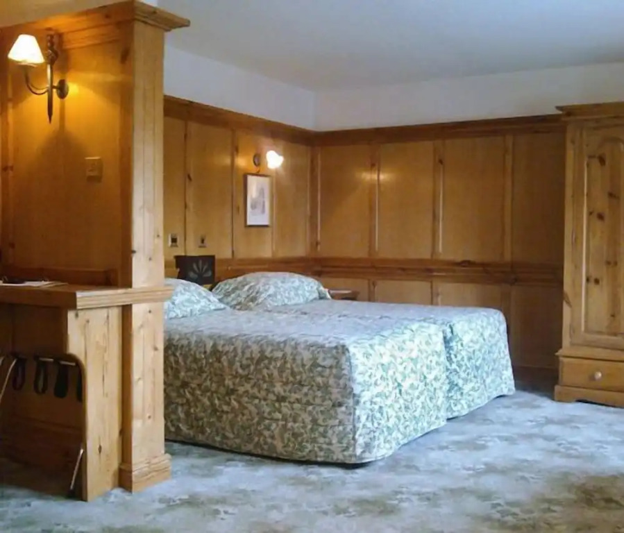 Donington Manor Hotel