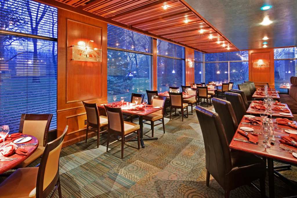 Four Points by Sheraton Point Edward Sarnia