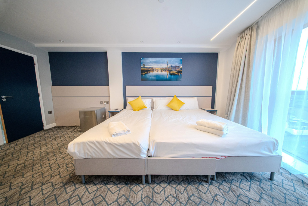 Ilford Grand Hotel