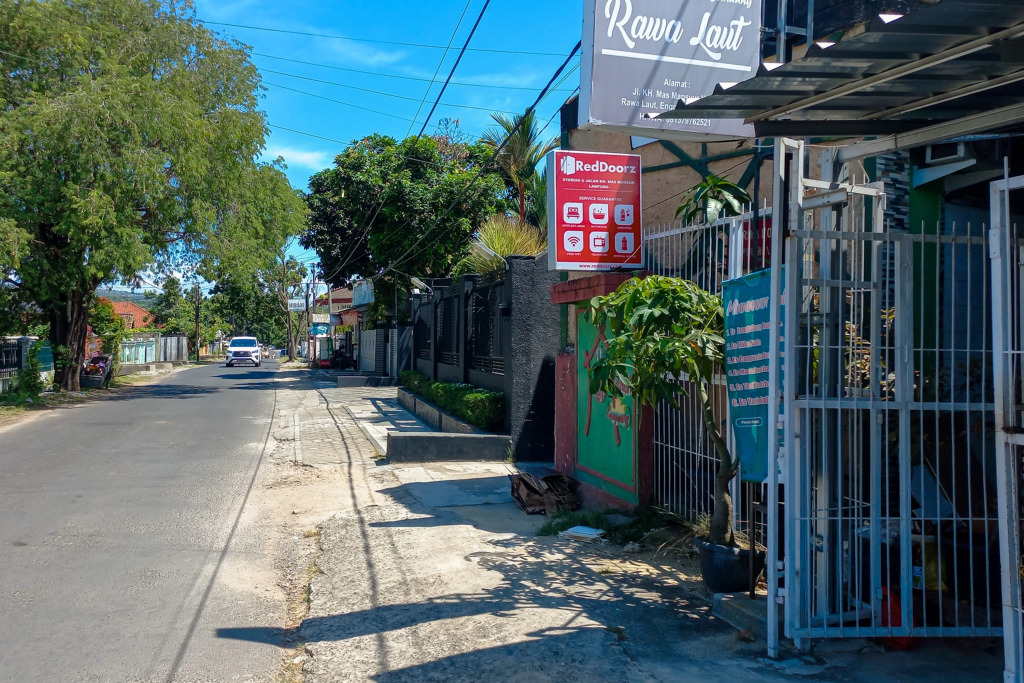 RedDoorz Syariah @ Jalan KH. Mas Mansur Lampung