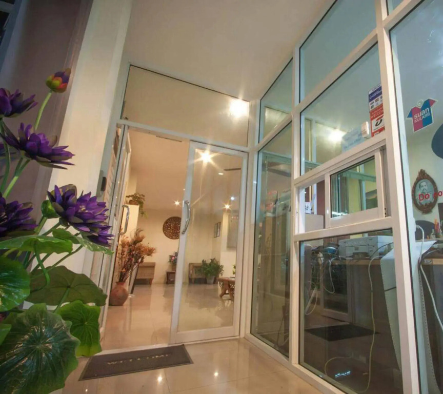Lotus Suite Hua Hin