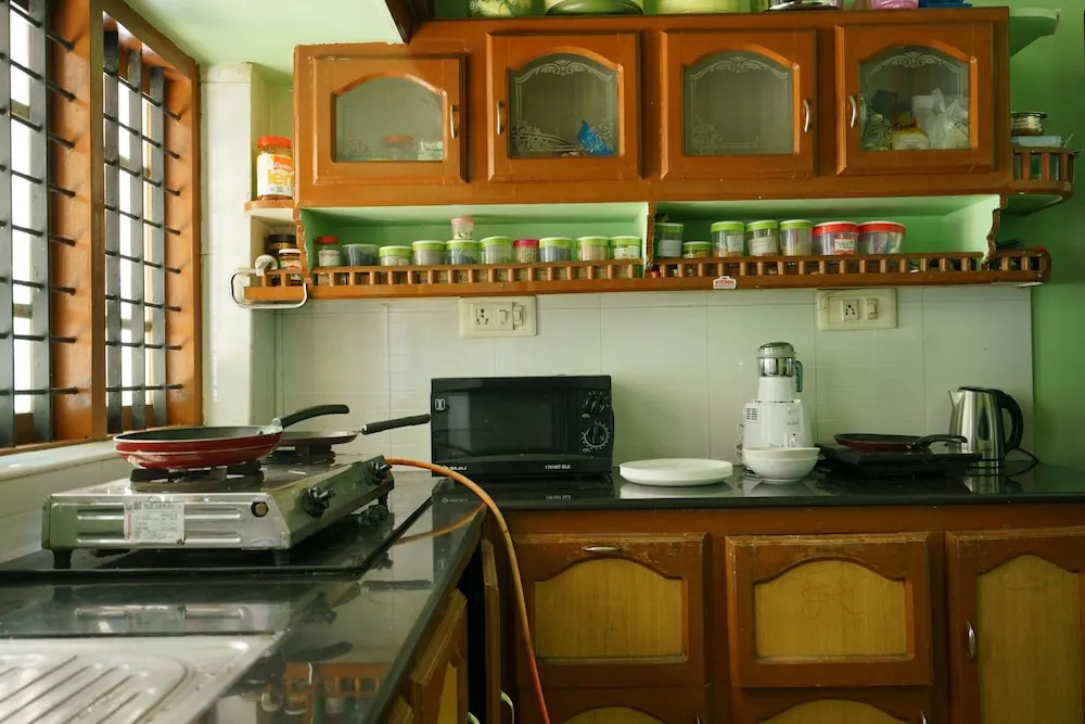 OYO 23359 Home Elegant 2BHK Munnaar Bypass