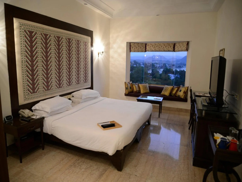 The Lalit Laxmi Vilas Palace