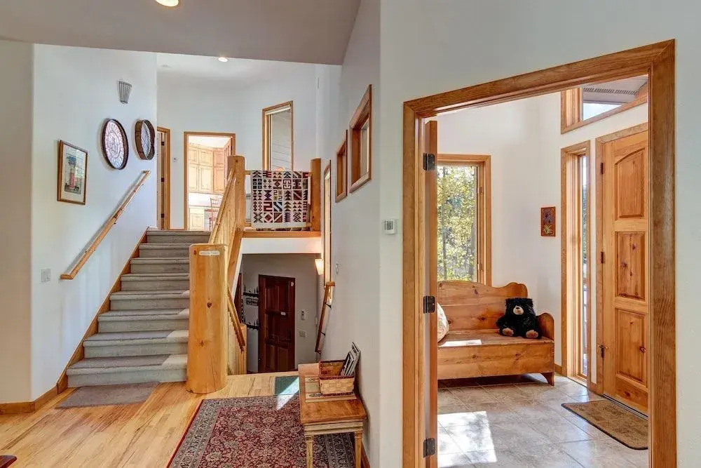 Ten Mile Lodge