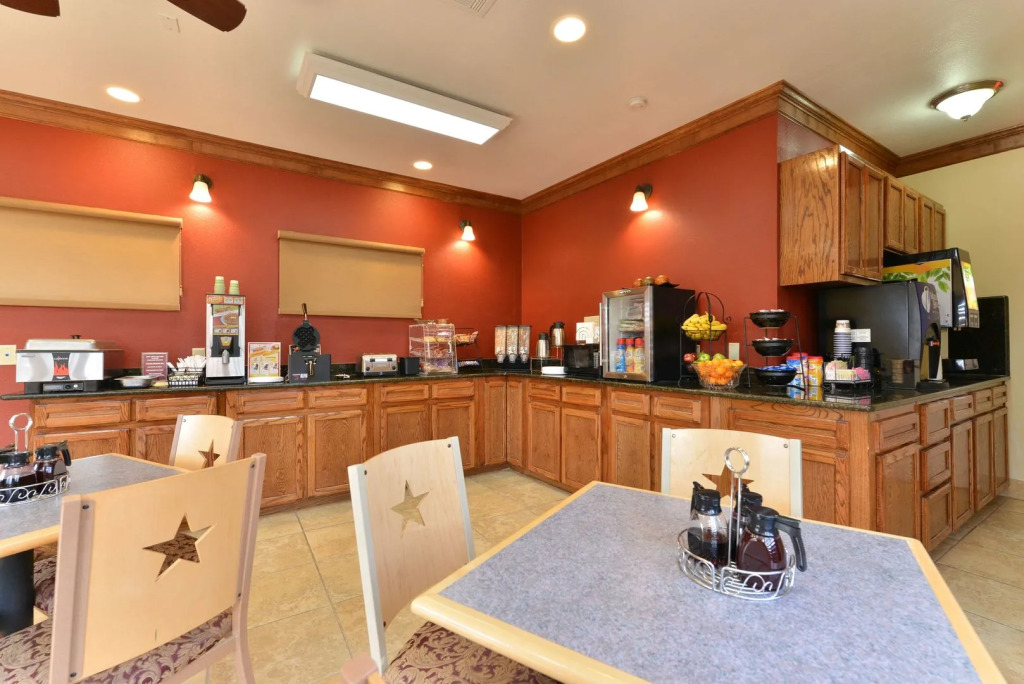 Best Western Regency Inn & Suites