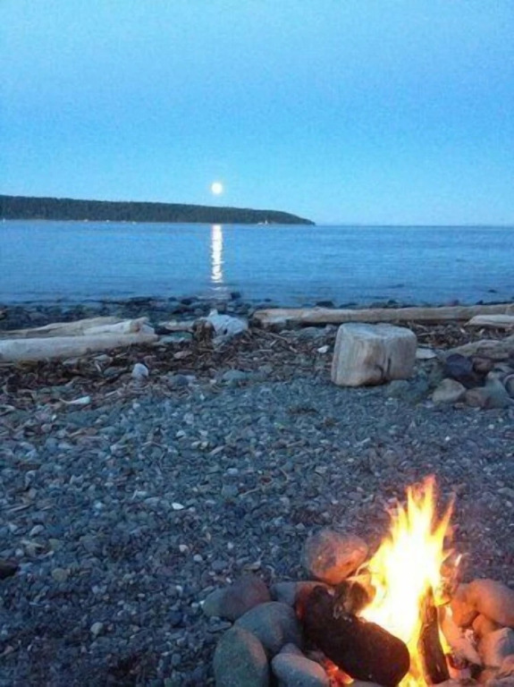 Driftwood by the Sea Inn