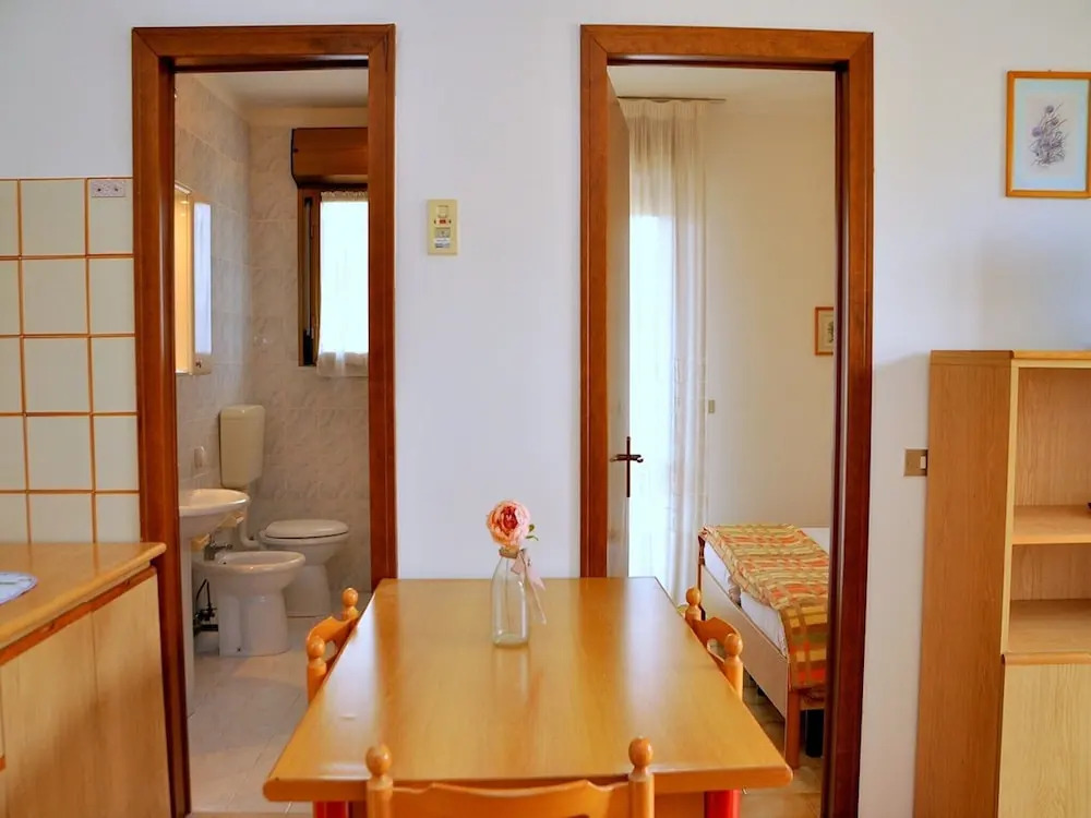 Luminous Flat 400 m From the Beach for 4 Guests