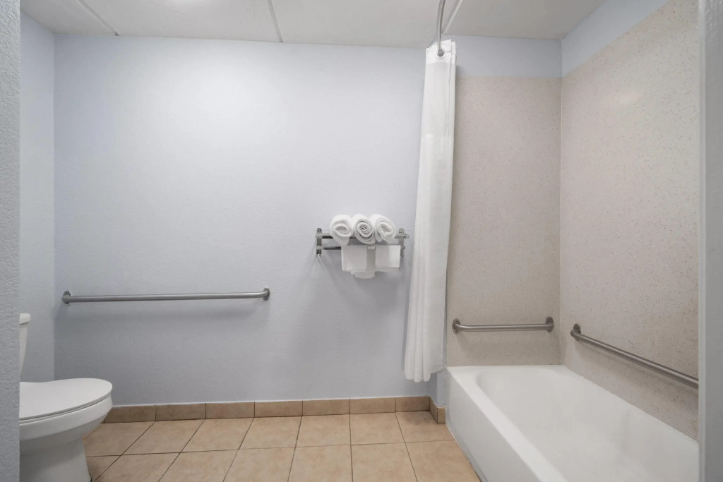 Days Inn by Wyndham Charlotte University
