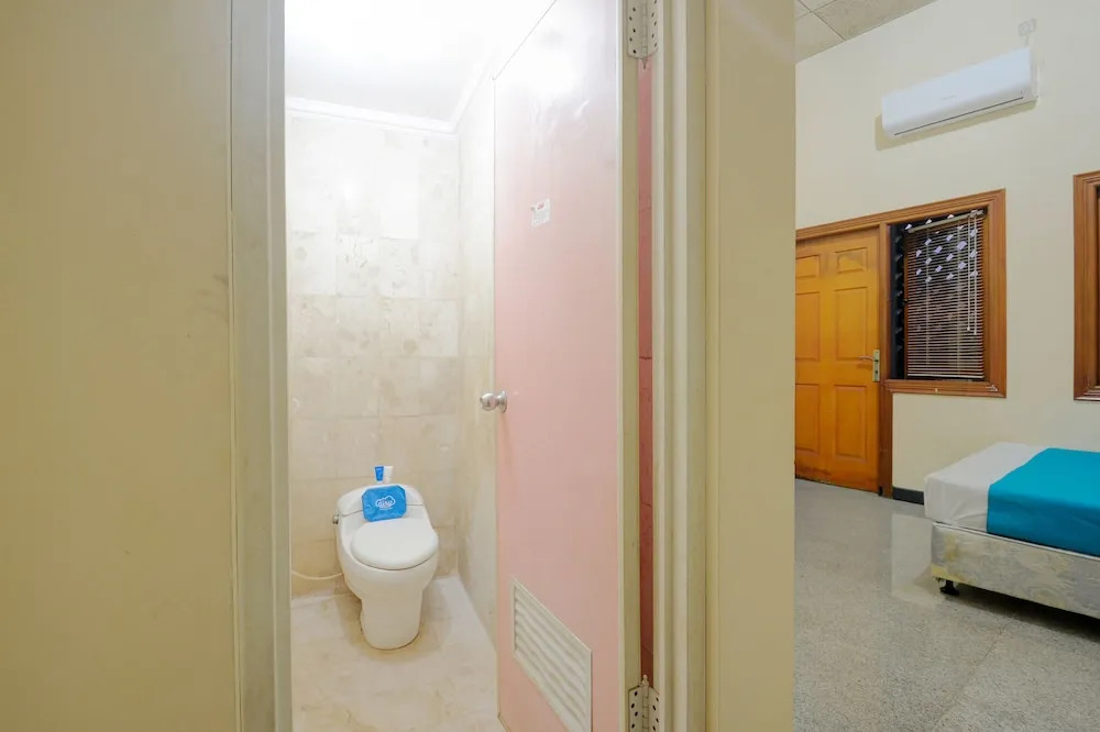 Airy Eco Syariah Gubeng Kertajaya Dua Belas C 115 Surabaya