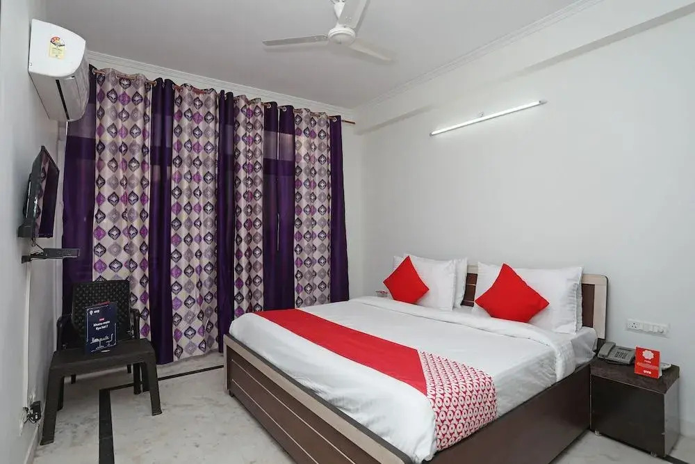 OYO 10864 Hotel Fernweh Homestay