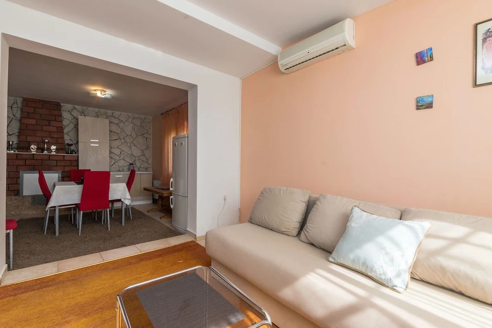 Maja Apartments