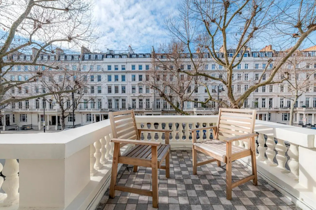 130 Queens Gate Apartments