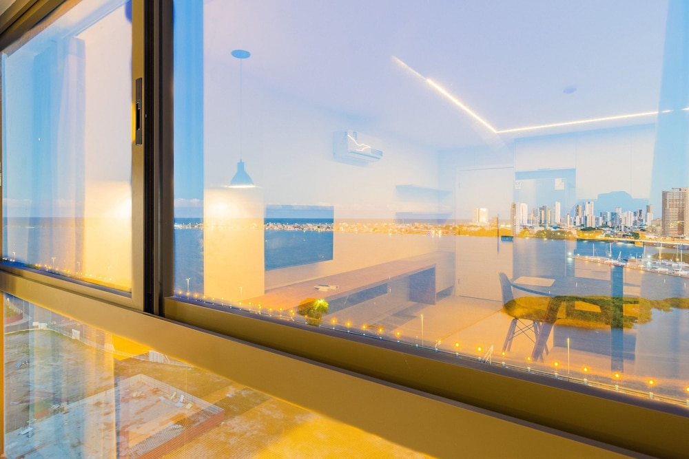 Parque do Cais #1210 - Apt With a View by Carpediem