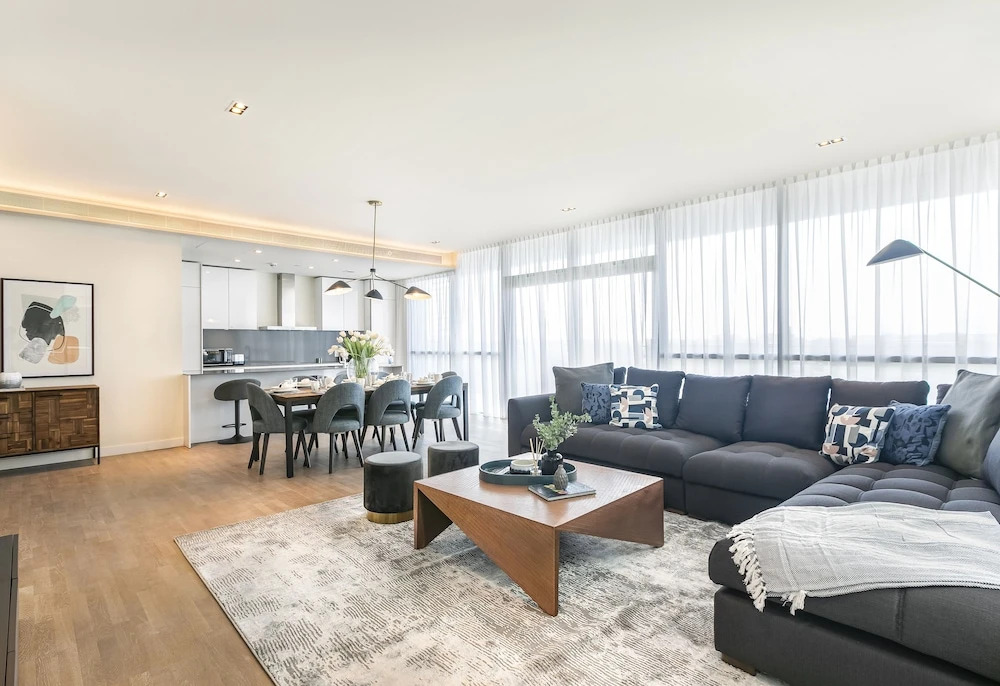 Driven Holiday Homes - City Walk 11B