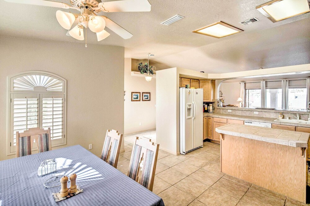 Cozy Lake Havasu House w/ Views - 1 Mi to Water!