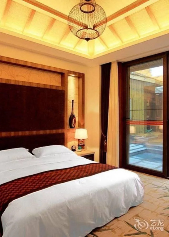 Hui Feng Hotel