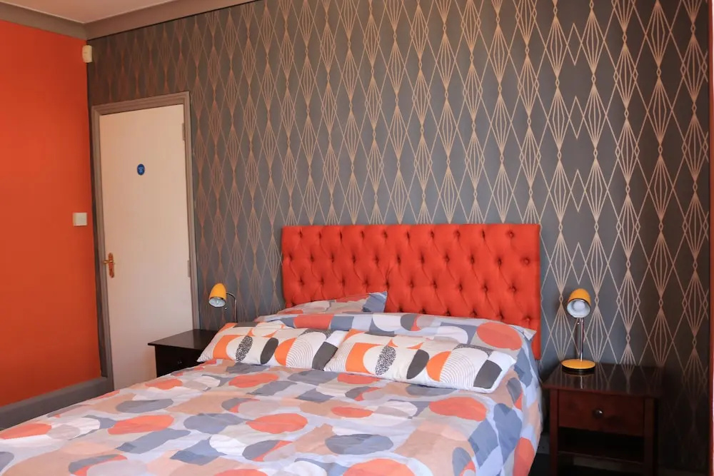 Captain Howey Hotel
